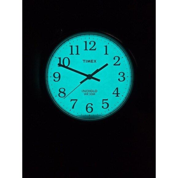 Timex Easy Reader Indiglo Silver Tone 35mm Quartz Watch Black New Battery WR 30M - Picture 13 of 13